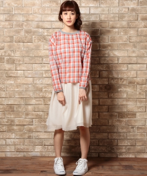 green label relaxing（グリーンレーベルリラクシング）の「GC ボイルシャンタンスカート（スカート・レディース・オフホワイト/ネイビー・フリー）」の5枚目の写真