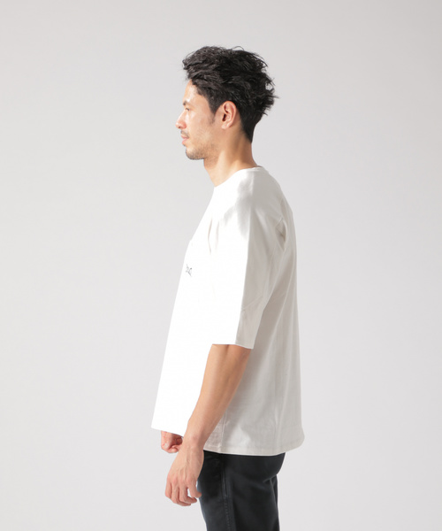 EVERLAST(スポーツ・ライフスタイル)（エバーラスト）の「【EVERLAST(エバーラスト)】フットボールS/S TEE（Tシャツ/カットソー・メンズ・ホワイト/ブラック/ベージュ・SMALL/MEDIUM/LARGE）」の4枚目の写真