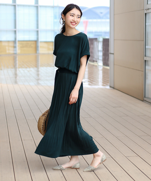 Bou Jeloud（ブージュルード）の「【WEB限定】楽な着心地で綺麗見え◆ベルト付プリーツカットマキシワンピース（ワンピース・レディース・グリーン/キャメル/ブラック/ブラウン・FREE）」の5枚目の写真