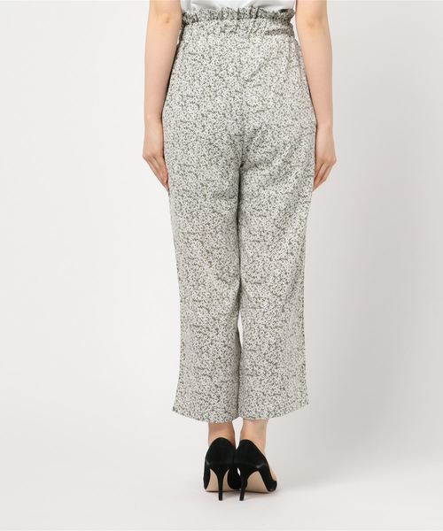 flower（フラワー）の「ジャーナルフラワーパンツ（その他パンツ・レディース・ベージュ/グリーン・FREE）」の3枚目の写真