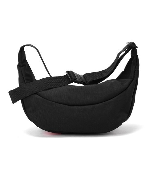 Manhattan Portage（マンハッタンポーテージ）の「Alleycat Waist Bag Large（ボディバッグ/ウエストポーチ・メンズ・ブラック・SMALL）」の7枚目の写真