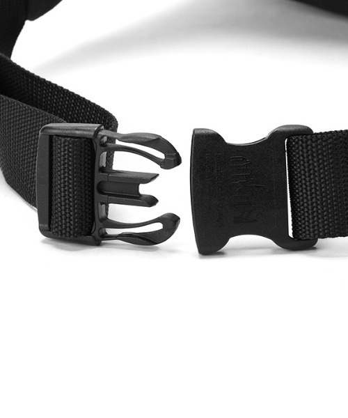Manhattan Portage（マンハッタンポーテージ）の「Alleycat Waist Bag Large（ボディバッグ/ウエストポーチ・メンズ・ブラック・SMALL）」の4枚目の写真
