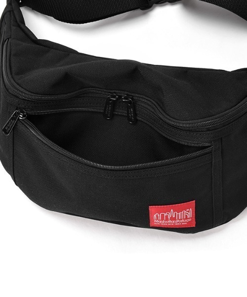 Manhattan Portage（マンハッタンポーテージ）の「Alleycat Waist Bag Large（ボディバッグ/ウエストポーチ・メンズ・ブラック・SMALL）」の13枚目の写真
