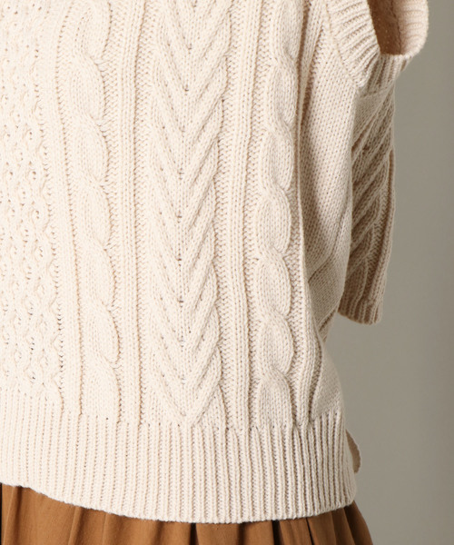 notch.（ノッチ）の「バックリボンニットベスト（ベスト・レディース・チャコールグレー/ベージュ/オフホワイト・M）」の14枚目の写真