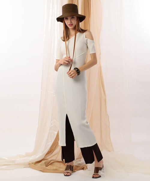 NINE(ナイン)の「センタースリットニットパンツ(その他パンツ・レディース・ダークブラウン/サックスブルー/ゴールド・1/0)」の6枚目の写真