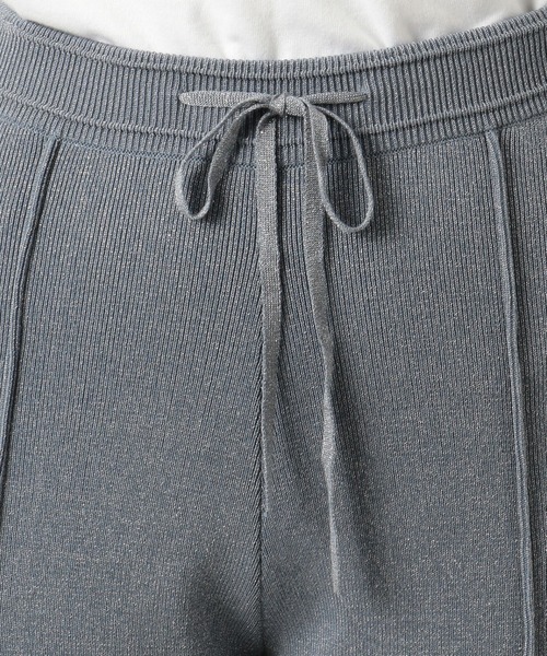 NINE(ナイン)の「センタースリットニットパンツ(その他パンツ・レディース・ダークブラウン/サックスブルー/ゴールド・1/0)」の19枚目の写真