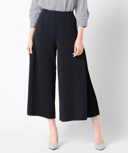 NARACAMICIE(ナラカミーチェ)の「サイドプリーツワイドパンツ(その他パンツ・レディース・ブラック/ブラック系その他/ネイビー/ベージュ・MEDIUM)」の17枚目の写真