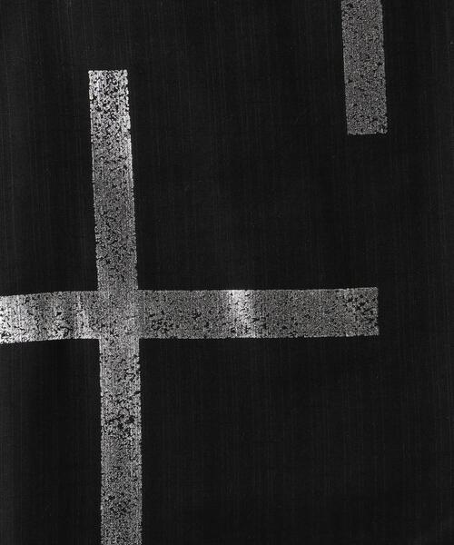 誉田屋源兵衛（コンダヤゲンベイ）の「＜十代目山口源兵衛＞ﾕｶﾀ ﾔﾌﾞﾚｺｳｼ ﾊｸ（浴衣・メンズ・ブラック/シルバー・LARGE/MEDIUM）」の5枚目の写真