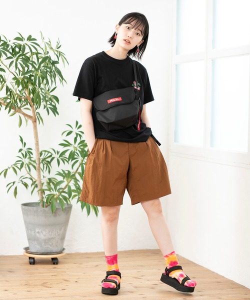 MILKFED.（ミルクフェド）の「MESSENGER BAG MINI 2（メッセンジャーバッグ・レディース・ピンク/ブラック/レッド・ONE SIZE）」の17枚目の写真