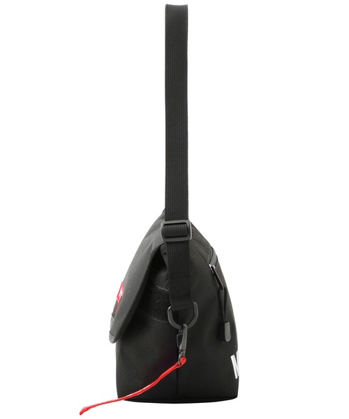 MILKFED.（ミルクフェド）の「MESSENGER BAG MINI 2（メッセンジャーバッグ・レディース・ピンク/ブラック/レッド・ONE SIZE）」の13枚目の写真