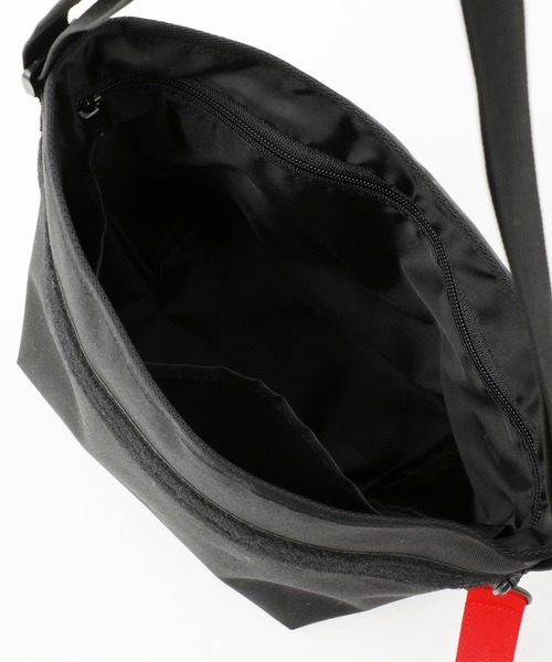 MILKFED.（ミルクフェド）の「MESSENGER BAG MINI 2（メッセンジャーバッグ・レディース・ピンク/ブラック/レッド・ONE SIZE）」の7枚目の写真