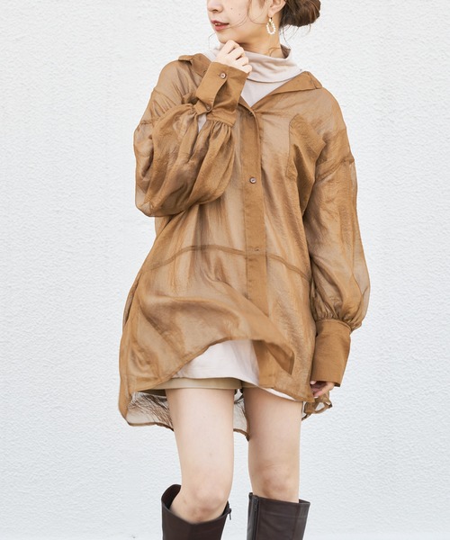 Chico（チコ）の「箔プリントシアーブロッキングシャツ/オーガンジーシャツ（シャツ/ブラウス・レディース・ブラウン/ベビーピンク/オレンジ・FREE）」の4枚目の写真