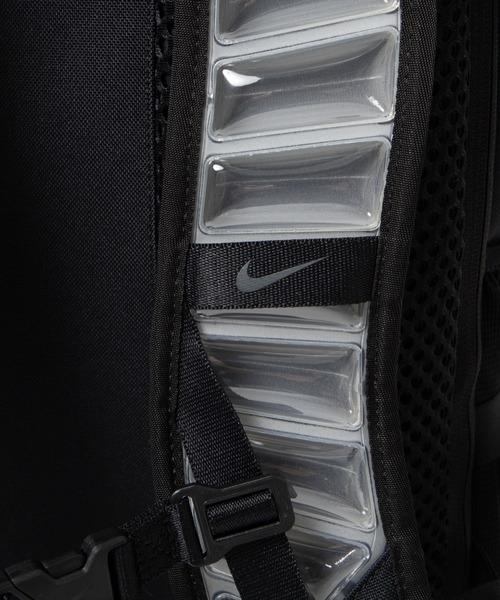 NIKE（ナイキ）の「WEGO/NIKE Utility Power（バックパック/リュック・メンズ・ブラック・FREE）」の11枚目の写真