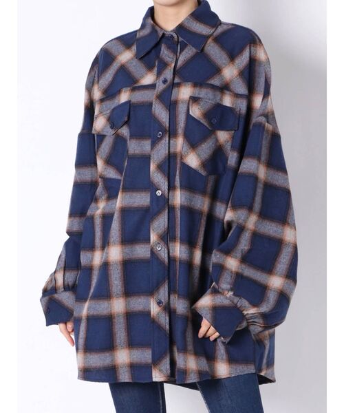 GYDA（ジェイダ）の「ボリュームスリーブBIGチェックシャツ（シャツ/ブラウス・レディース・ネイビー/オフホワイト/マスタード・FREE）」の15枚目の写真