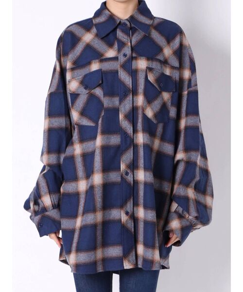 GYDA（ジェイダ）の「ボリュームスリーブBIGチェックシャツ（シャツ/ブラウス・レディース・ネイビー/オフホワイト/マスタード・FREE）」の16枚目の写真