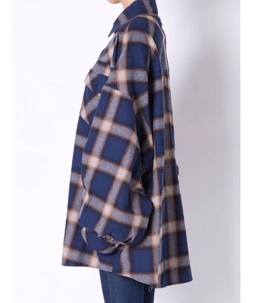 GYDA（ジェイダ）の「ボリュームスリーブBIGチェックシャツ（シャツ/ブラウス・レディース・ネイビー/オフホワイト/マスタード・FREE）」の17枚目の写真