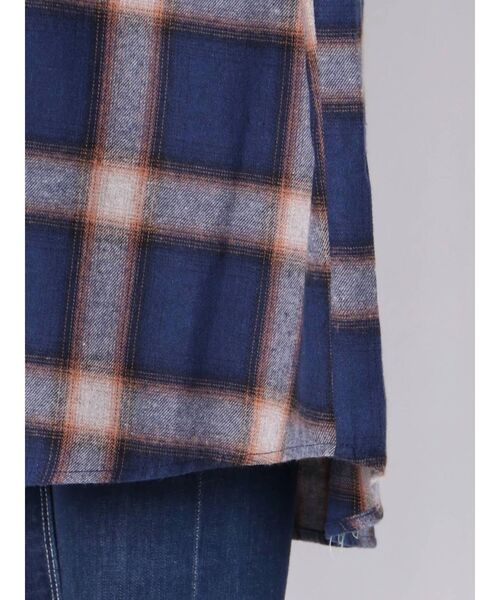 GYDA（ジェイダ）の「ボリュームスリーブBIGチェックシャツ（シャツ/ブラウス・レディース・ネイビー/オフホワイト/マスタード・FREE）」の21枚目の写真