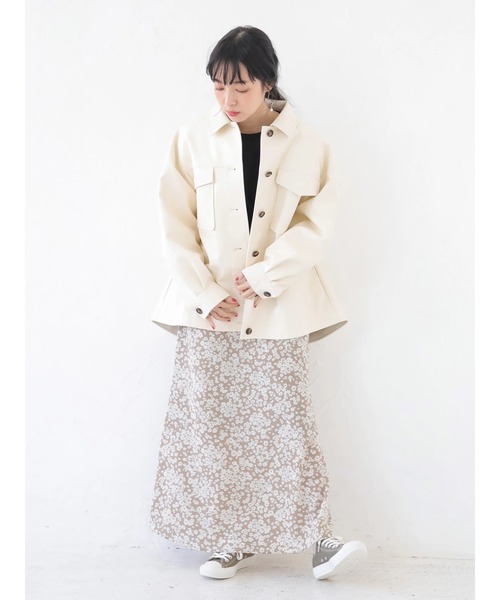 earth music&ecology（アースミュージックアンドエコロジー）の「フェイクレザーCPOシャツジャケット ＊（ミリタリージャケット・レディース・ブラウン/アイボリー/ピンクベージュ・FREE）」の14枚目の写真