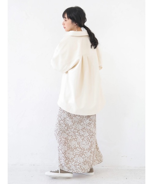 earth music&ecology（アースミュージックアンドエコロジー）の「フェイクレザーCPOシャツジャケット ＊（ミリタリージャケット・レディース・ブラウン/アイボリー/ピンクベージュ・FREE）」の15枚目の写真