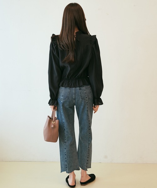 me+em select(ミームセレクト)の「ラインカットオフハイウエストデニムパンツ(デニムパンツ・レディース・ライトブルー/ブルー/ダークブルー・SMALL/MEDIUM/LARGE)」の15枚目の写真