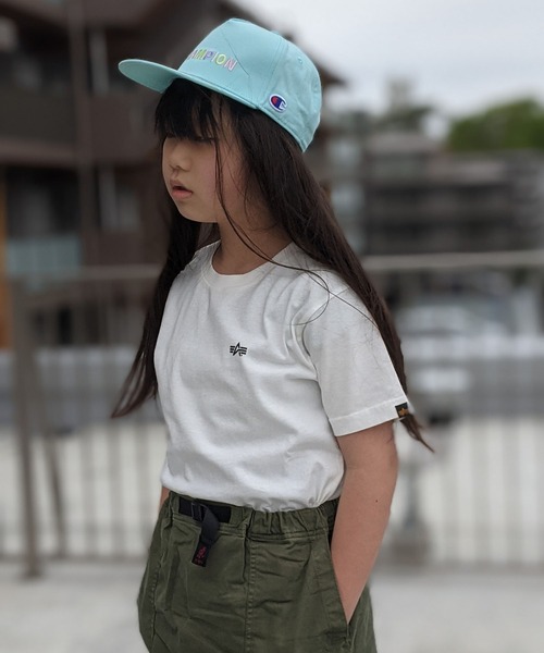 Alpha Industries(アルファインダストリーズ)の「ALPHA/アルファ キッズ フライングAマークバックプリントTEE(Tシャツ/カットソー・キッズ・ホワイト/ネイビー/ベージュ・130/140/150)」の6枚目の写真