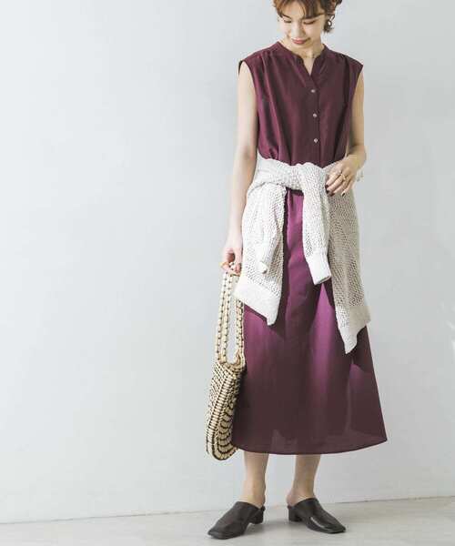 URBAN RESEARCH(アーバンリサーチ)の「コットンシルクギャザーノースリーブワンピース(ワンピース・レディース・ブラウン系その他/パープル系その他/ブラック・FREE)」の3枚目の写真