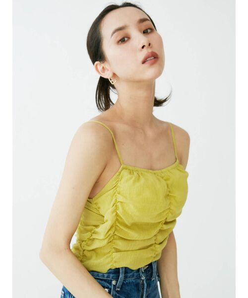 EVRIS（エヴリス）の「シャーリングクロップドトップス（キャミソール・レディース・ホワイト/ブラック/イエロー・FREE）」の5枚目の写真