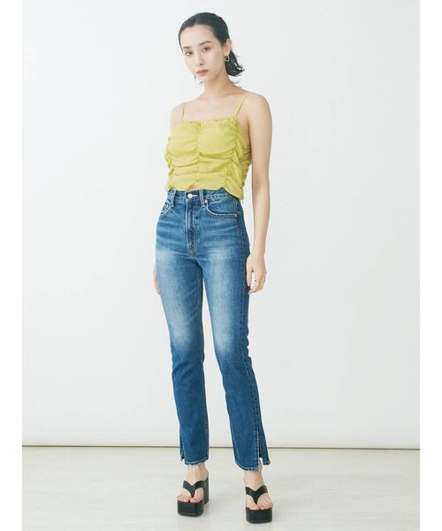 EVRIS（エヴリス）の「シャーリングクロップドトップス（キャミソール・レディース・ホワイト/ブラック/イエロー・FREE）」の6枚目の写真