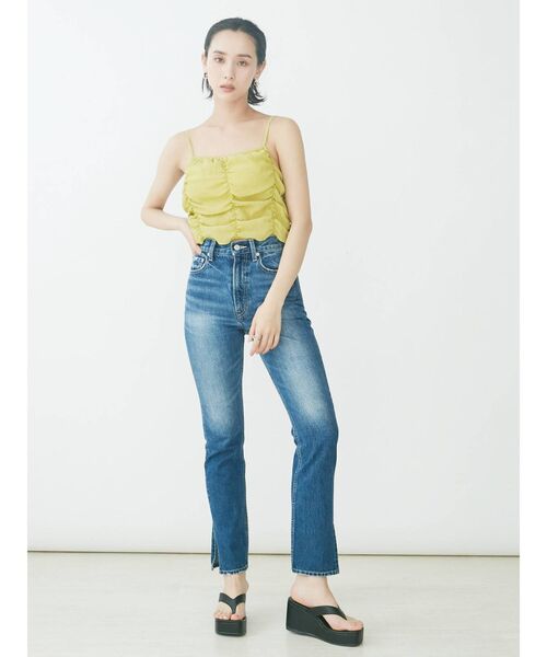 EVRIS（エヴリス）の「シャーリングクロップドトップス（キャミソール・レディース・ホワイト/ブラック/イエロー・FREE）」の7枚目の写真