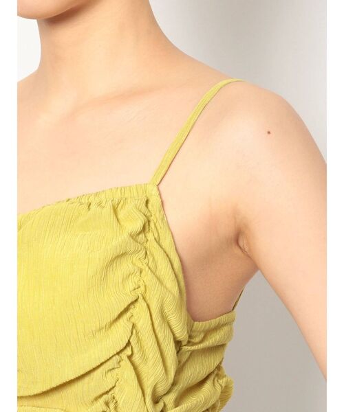 EVRIS（エヴリス）の「シャーリングクロップドトップス（キャミソール・レディース・ホワイト/ブラック/イエロー・FREE）」の13枚目の写真