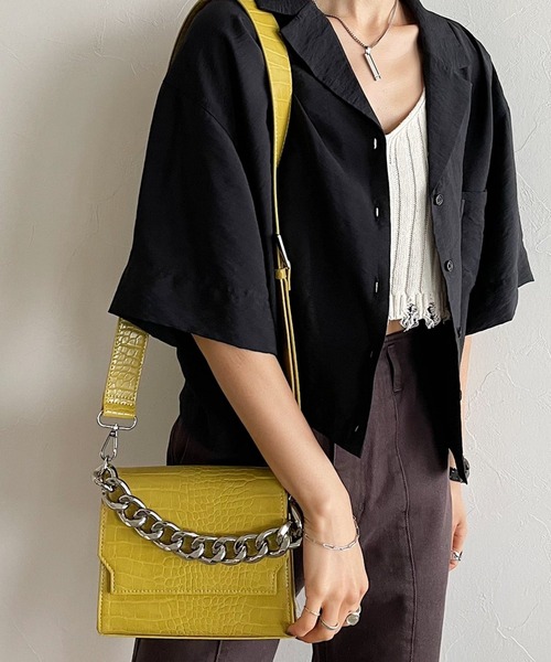 PAGEBOY(ページボーイ)の「【WEB限定アイテム】モードチェーンバッグ(ショルダーバッグ・レディース・ブラック/オフホワイト/イエロー/ブルー系その他・FREE)」の4枚目の写真