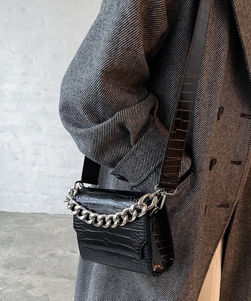 PAGEBOY(ページボーイ)の「【WEB限定アイテム】モードチェーンバッグ(ショルダーバッグ・レディース・ブラック/オフホワイト/イエロー/ブルー系その他・FREE)」の2枚目の写真