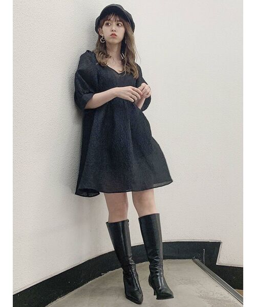 dazzlin（ダズリン）の「プチオープンフレアチュニック（チュニック・レディース・ブラック/オフホワイト・FREE）」の3枚目の写真