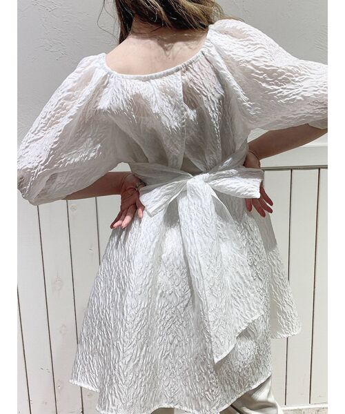 dazzlin（ダズリン）の「プチオープンフレアチュニック（チュニック・レディース・ブラック/オフホワイト・FREE）」の8枚目の写真