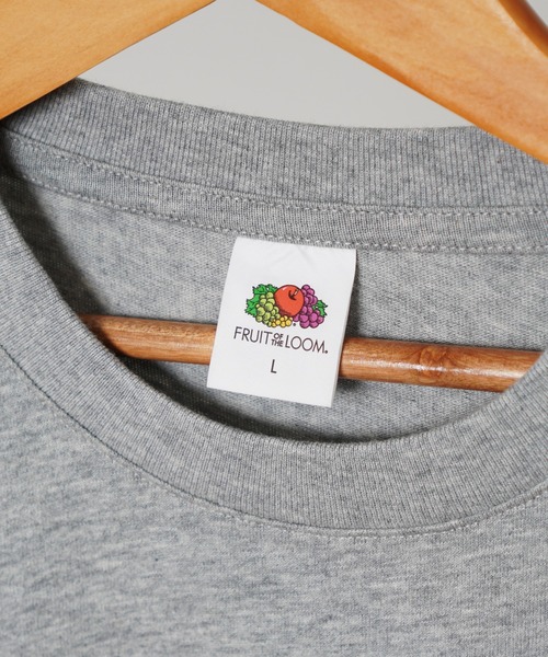 NO COFFEE（ノーコーヒー）の「【FRUIT OF THE LOOM/フルーツオブザルーム】x NO COFFEE L/S Tシャツ（Tシャツ/カットソー・メンズ・ホワイト/ブラック/グレー・M/L/XL）」の11枚目の写真