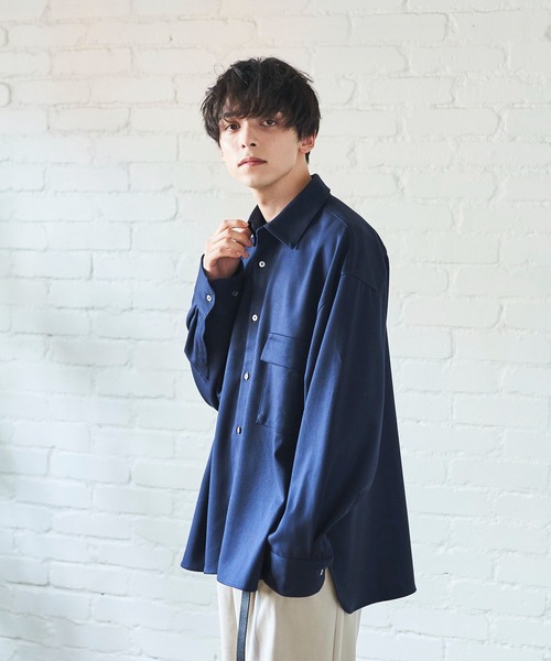 Alpinus（アルピナス）の「Alpinus - lose silhouette regular color shirt /ルーズシルエットレギュラーカラーシャツ（シャツ/ブラウス・メンズ・チャコールグレー/ネイビー/ブラウン・SMALL/MEDIUM）」の14枚目の写真
