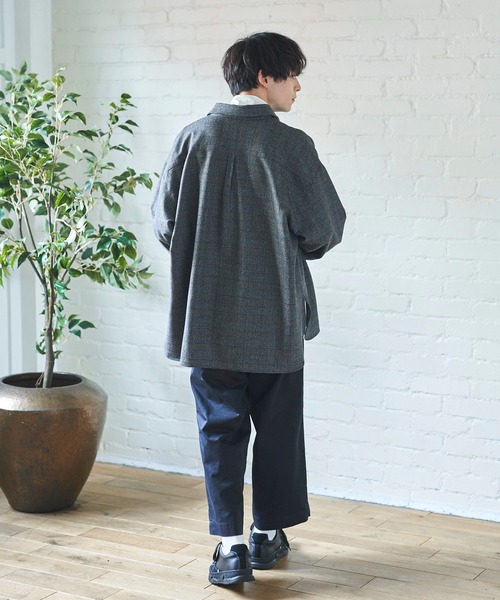 Alpinus（アルピナス）の「Alpinus - lose silhouette regular color shirt /ルーズシルエットレギュラーカラーシャツ（シャツ/ブラウス・メンズ・チャコールグレー/ネイビー/ブラウン・SMALL/MEDIUM）」の6枚目の写真