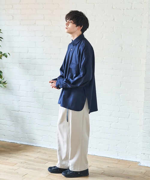 Alpinus（アルピナス）の「Alpinus - lose silhouette regular color shirt /ルーズシルエットレギュラーカラーシャツ（シャツ/ブラウス・メンズ・チャコールグレー/ネイビー/ブラウン・SMALL/MEDIUM）」の15枚目の写真