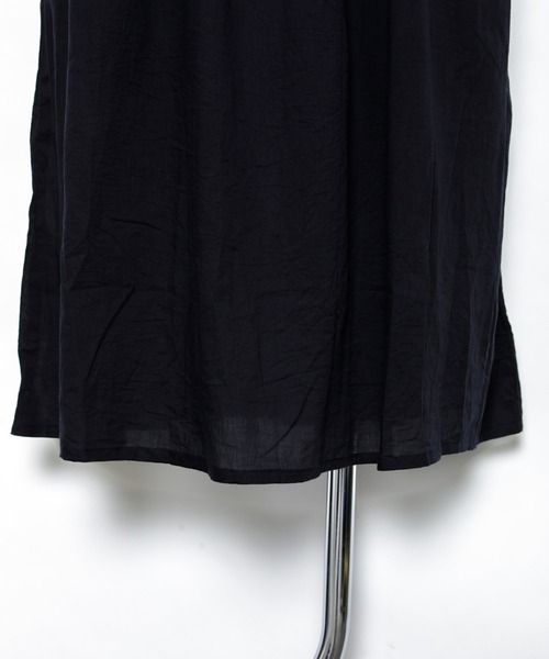 AS KNOW AS PINKY(アズノゥアズピンキー)の「バック見せ大胆ギャザワンピース(ワンピース・レディース・ホワイト/ブラック/ベージュ・FREE)」の7枚目の写真