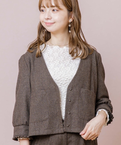 flower（フラワー）の「ハウンドトゥースジャケット（ノーカラージャケット・レディース・ベージュ/ブラウン・FREE）」の2枚目の写真