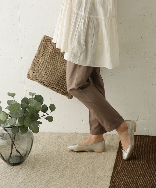 URBAN RESEARCH DOORS（アーバンリサーチドアーズ）の「ストレッチテーパードイージーパンツ（その他パンツ・レディース・モカ/ブラック・38/34/36）」の5枚目の写真