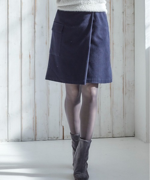 12Twelve Agenda（トゥエルブ　アジェンダ）の「TRライト起毛片ポケット台形スカート（スカート・レディース・ネイビー/オフホワイト・M/S）」の10枚目の写真