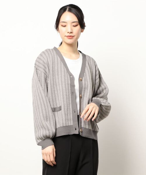 ehka sopo（エヘカソポ）の「単色柄Vネックカーディガン（カーディガン/ボレロ・レディース・グレー/ブラウン/ブラック・ﾌﾘ-）」の6枚目の写真