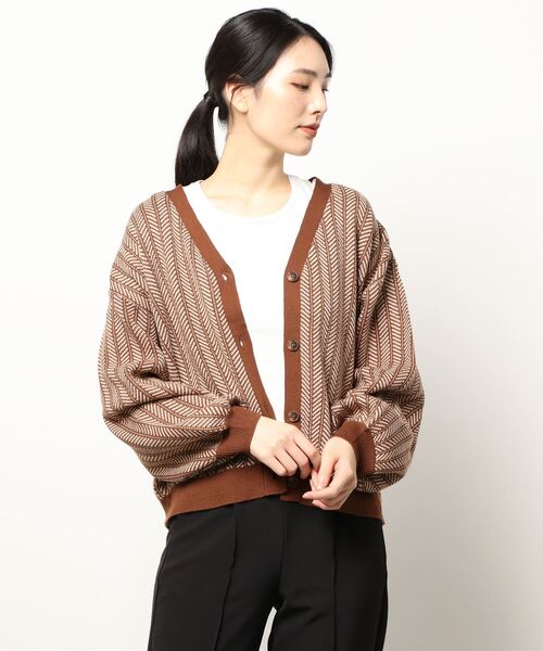 ehka sopo（エヘカソポ）の「単色柄Vネックカーディガン（カーディガン/ボレロ・レディース・グレー/ブラウン/ブラック・ﾌﾘ-）」の7枚目の写真