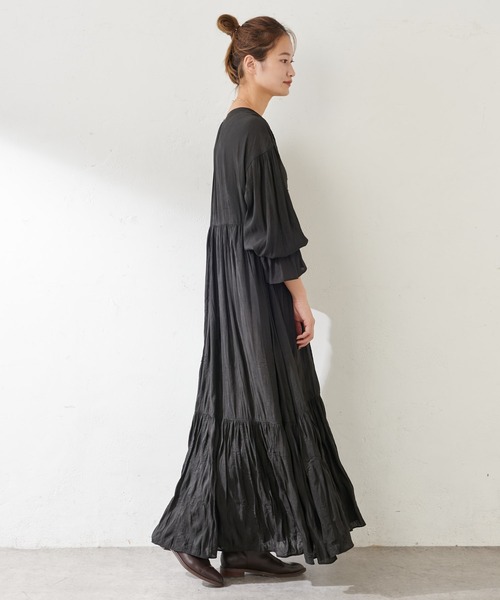 SHENERY（シーナリー）の「ワッシャーティアードドレス（ドレス・レディース・ブラック/アイボリー・38/36）」の14枚目の写真