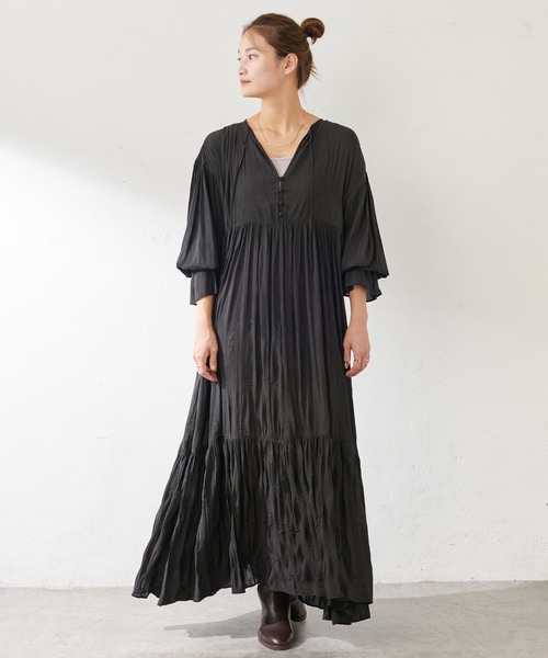 SHENERY（シーナリー）の「ワッシャーティアードドレス（ドレス・レディース・ブラック/アイボリー・38/36）」の9枚目の写真