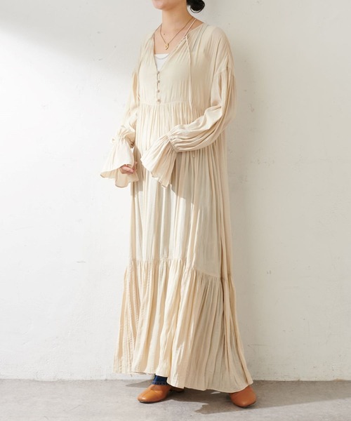 SHENERY（シーナリー）の「ワッシャーティアードドレス（ドレス・レディース・ブラック/アイボリー・38/36）」の17枚目の写真