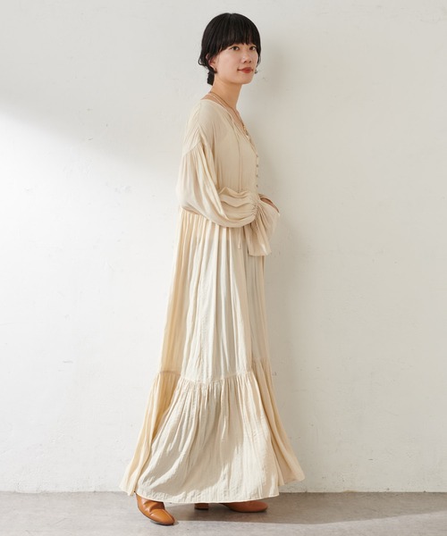 SHENERY（シーナリー）の「ワッシャーティアードドレス（ドレス・レディース・ブラック/アイボリー・38/36）」の20枚目の写真