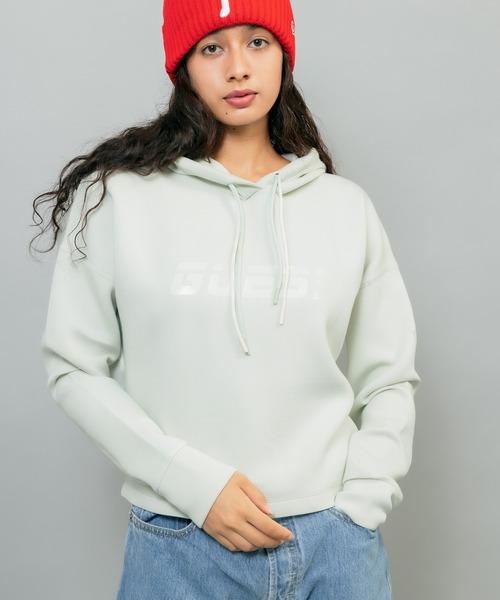 Guess（ゲス）の「GUESS/ゲス HOODIE ALLIE SWEATSH フロントロゴ クロップド丈 プルオーバーパーカー ショート丈 トレーニング（パーカー・レディース・ピンク/ミント・M/S/L）」の9枚目の写真