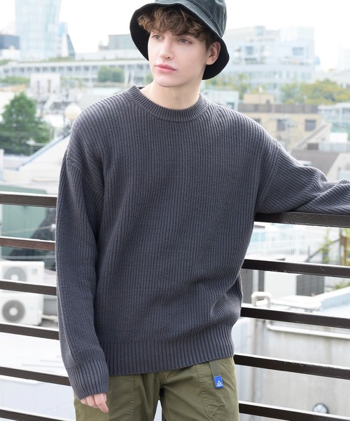 ８(eight)（エイト）の「畦編みざっくりクルーニット（ニット/セーター・メンズ・ホワイト/ライトグレー/ブラック/ダークブラウン/ネイビー/グレー系その他/ケリー/グレイッシュベージュ・X-LARGE/MEDIUM/LARGE）」の4枚目の写真